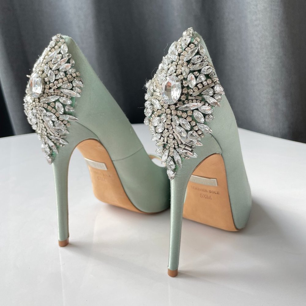 Badgley Mischka Mint Crystal High Heel - Size 5.5